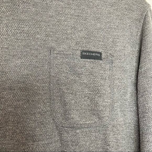 SKECHERS Men’s Long Sleeve Pullover Lightweight Hoodie Sweatshirt Size Large - Picture 2 of 5
